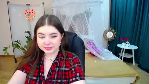 nicolefoxery online show from February 22, 3:23 am