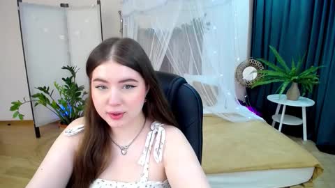 nicolefoxery online show from March 6, 3:24 am