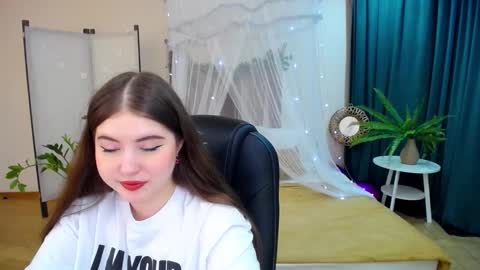 nicolefoxery online show from March 9, 6:21 pm