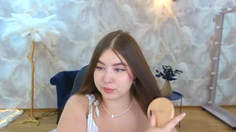 nicolefoxery online show from September 9, 3:28 am