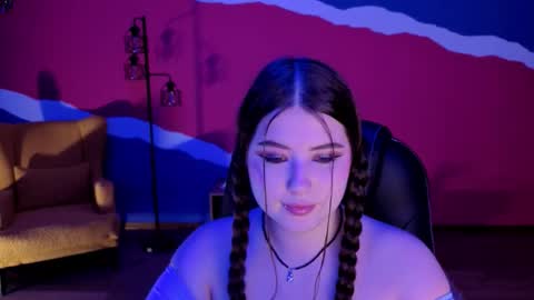 nicolefoxery online show from September 20, 6:20 pm