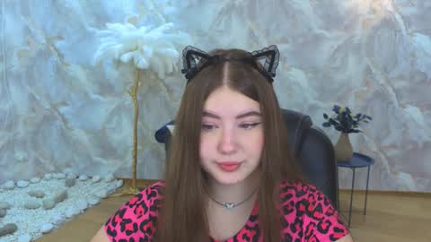 nicolefoxery online show from October 12, 6:18 pm