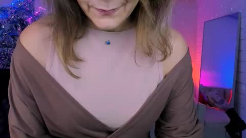 nicolehits online show from October 7, 5:37 am