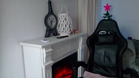 nicoleirisxxx online show from January 15, 6:51 am