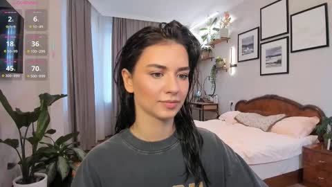 Dua Lipa online show from October 13, 1:11 pm