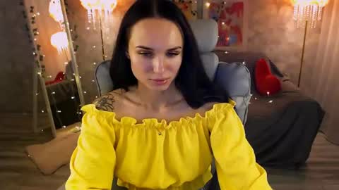 Snapshot of nicolemerz chatting on June 26, 6:56 pm Nicole online show from June 26, 6:56 pm
