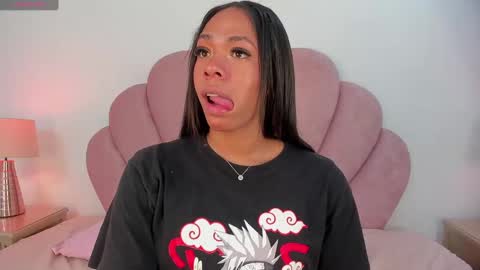 NICOLE online show from January 29, 1:07 pm