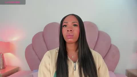 NICOLE online show from February 3, 12:47 pm