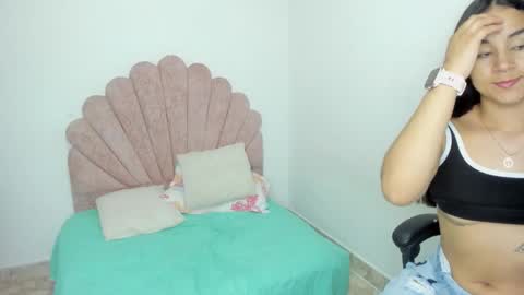 nicole santana online show from February 9, 4:27 am