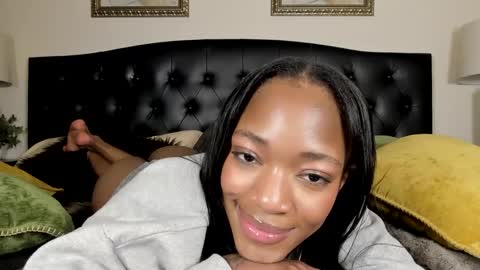 Nicole online show from February 27, 4:10 pm