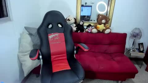 Nicolettcolin  online show from December 4, 2:20 am