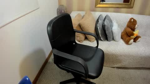 Nicolettcolin  online show from September 9, 7:02 pm