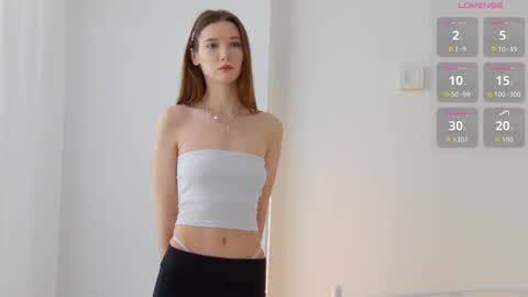 Snapshot of nicolettebean chatting on November 19, 7:30 am Nicol online show from November 19, 7:30 am