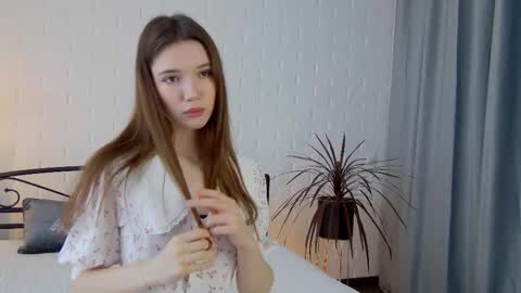 Snapshot of nicolettebean chatting on November 25, 7:52 am Nicol online show from November 25, 7:52 am