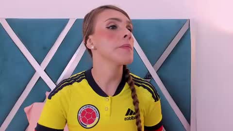 nicoll_89 online show from July 7, 12:20 pm
