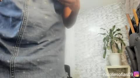 nicolle4 online show from April 8, 12:43 am