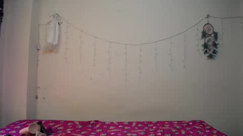 Snapshot of nicolle_sky chatting on January 14, 5:34 pm nicolle_sky online show from January 14, 5:34 pm