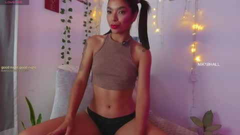 Nicolle online show from June 7, 1:10 am