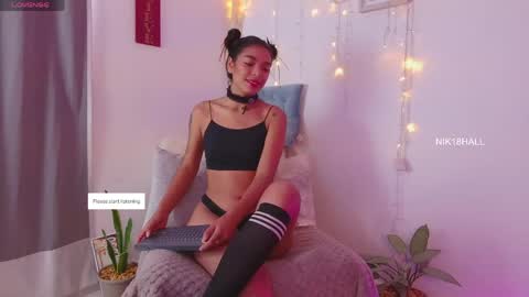 Nicolle online show from June 7, 2:32 pm