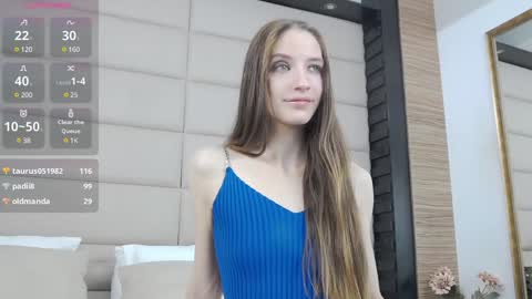 Nicolle online show from December 8, 2:39 am