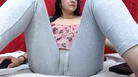 Snapshot of nicolleowens chatting on September 22, 9:28 pm NICOLLE online show from September 22, 9:28 pm