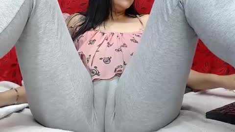 Snapshot of nicolleowens chatting on October 18, 11:16 pm NICOLLE online show from October 18, 11:16 pm