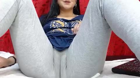 NICOLLE online show from April 27, 11:47 pm