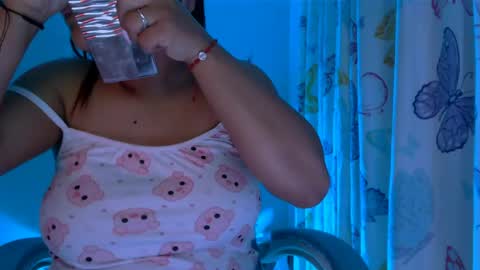 Nicolle Miley online show from March 9, 10:30 am