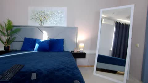 NicolRos online show from November 21, 9:30 am