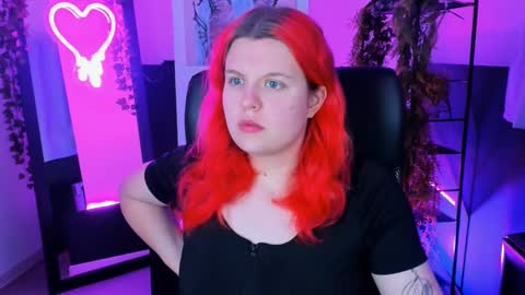 Snapshot of nielletablossom chatting on February 2, 5:10 am Nellie online show from February 2, 5:10 am