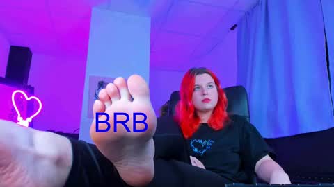 Snapshot of nielletablossom chatting on February 24, 8:17 am Nellie online show from February 24, 8:17 am