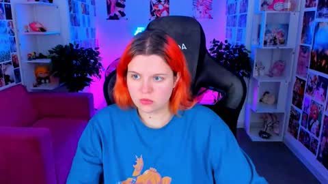 Snapshot of nielletablossom chatting on March 11, 5:05 am Nellie online show from March 11, 5:05 am