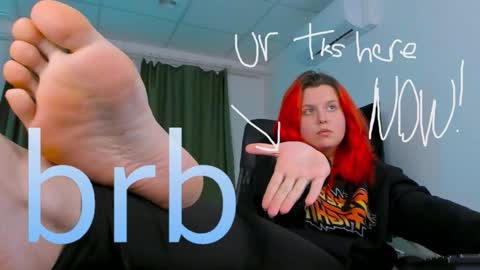 Snapshot of nielletablossom chatting on October 30, 2:13 am Nellie online show from October 30, 2:13 am