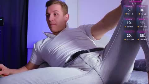 Snapshot of night_wwwolf chatting on January 14, 3:06 pm Jameson online show from January 14, 3:06 pm