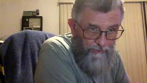 nightmoves1970 online show from April 21, 2:48 am