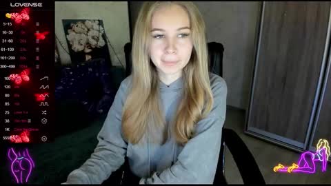 nigo_nika online show from October 31, 2:18 pm