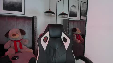 Snapshot of niick_twink chatting on September 11, 7:14 pm niick_twink online show from September 11, 7:14 pm