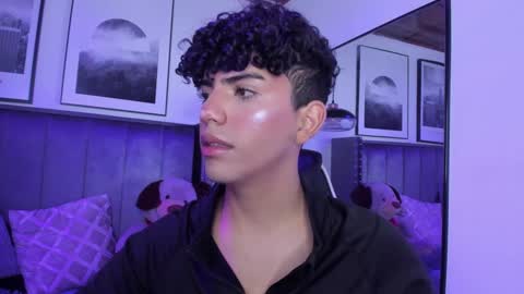 Snapshot of niick_twink chatting on September 25, 8:34 pm niick_twink online show from September 25, 8:34 pm