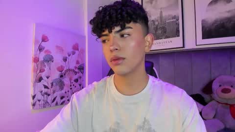 Snapshot of niick_twink chatting on October 15, 7:25 pm niick_twink online show from October 15, 7:25 pm