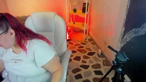 Anni online show from November 9, 3:10 pm