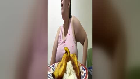 Snapshot of niickyjones chatting on July 6, 9:06 pm Anni online show from July 6, 9:06 pm