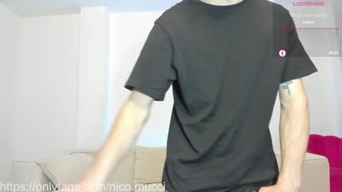 Nicolas Mucci online show from January 13, 5:23 am