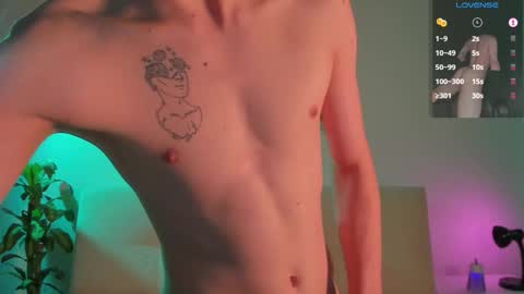 Nicolas Mucci online show from October 21, 12:17 pm