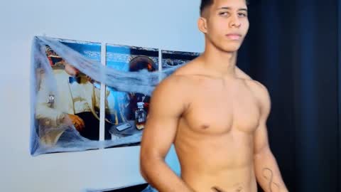 Niico online show from October 27, 9:30 pm