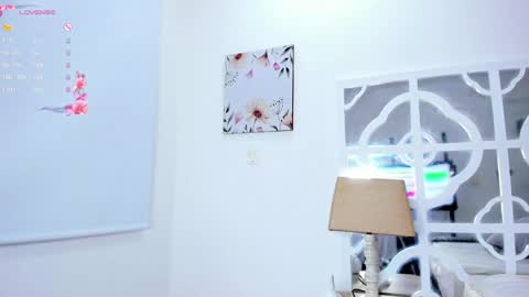 Snapshot of niicoleta chatting on December 4, 12:30 am Niicoleta  online show from December 4, 12:30 am