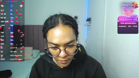          online show from December 9, 4:37 pm