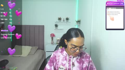          online show from December 11, 5:26 pm