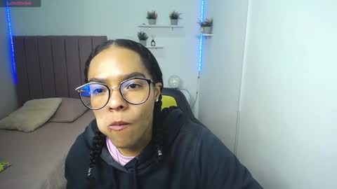          online show from December 19, 2:02 pm