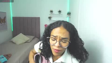          online show from March 4, 6:39 pm