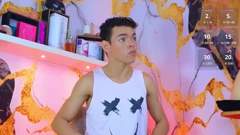 Snapshot of nijinsky_latinboy chatting on November 20, 10:59 am Nijinsky online show from November 20, 10:59 am